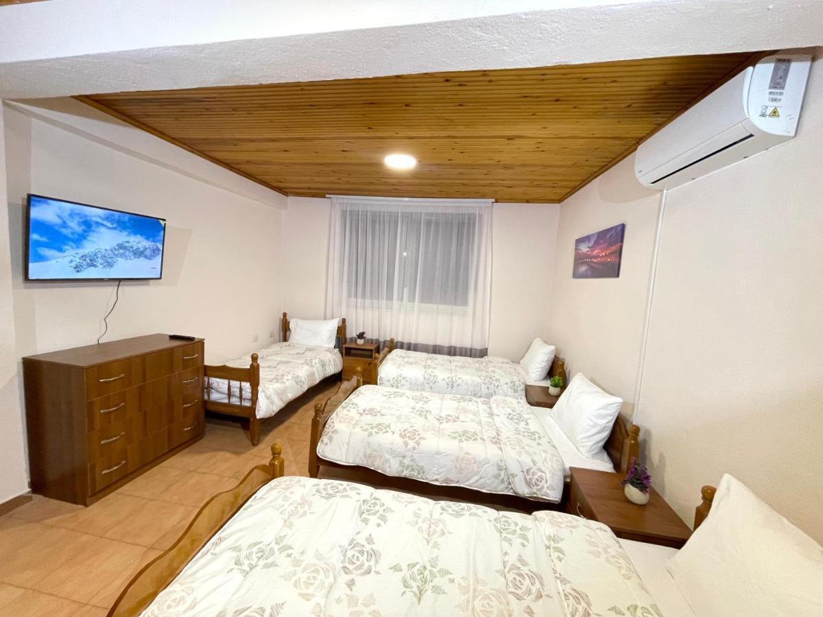 Shkodra Guest House & Trips 外观 照片