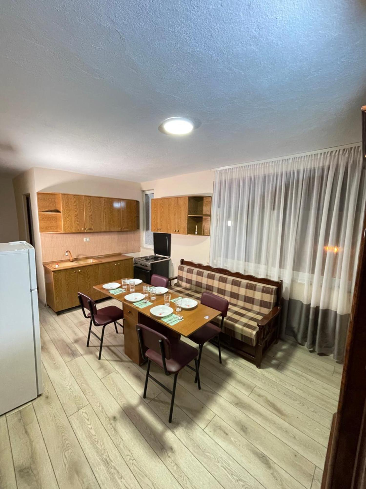 Shkodra Guest House & Trips 外观 照片