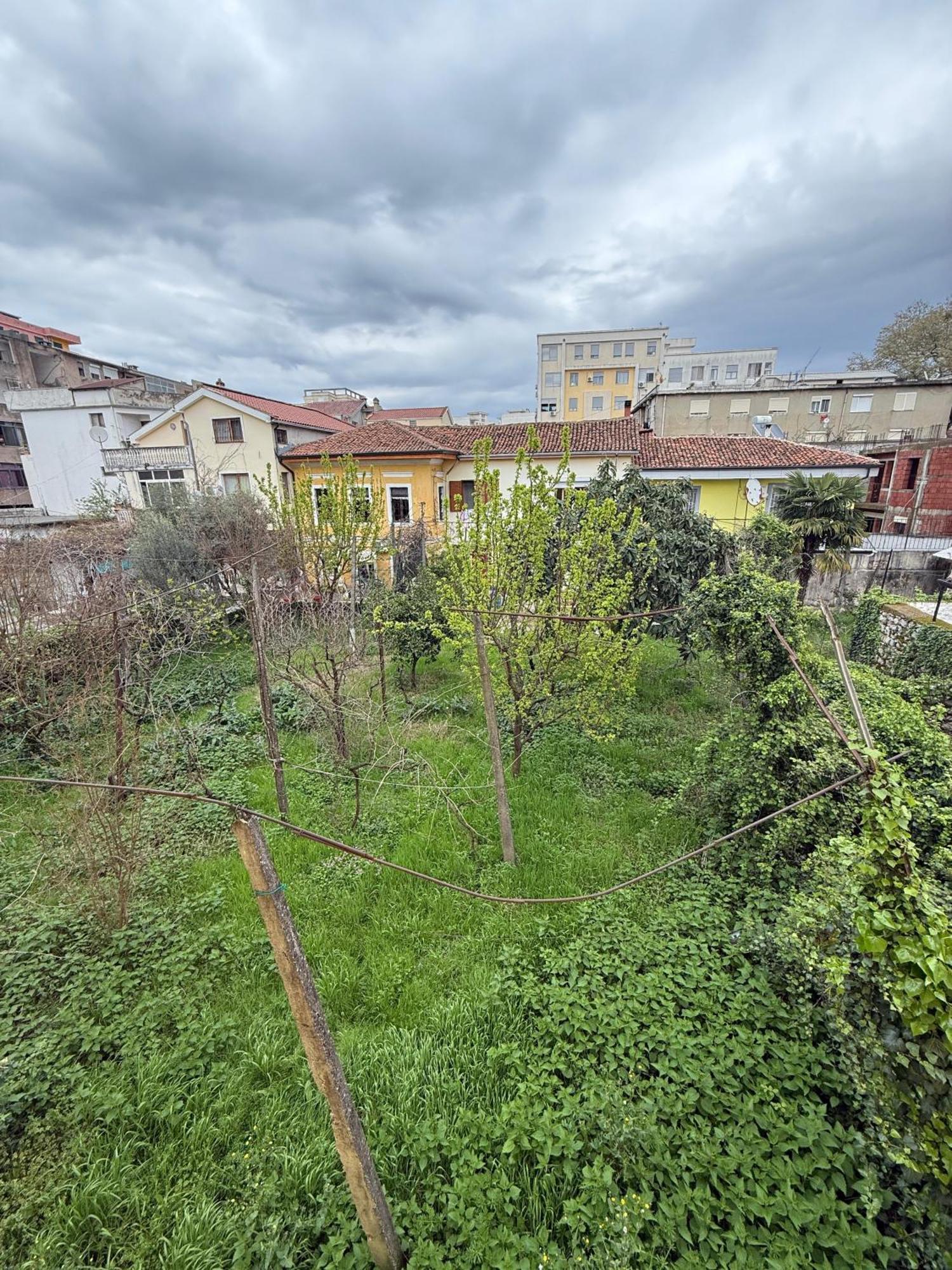 Shkodra Guest House & Trips 外观 照片