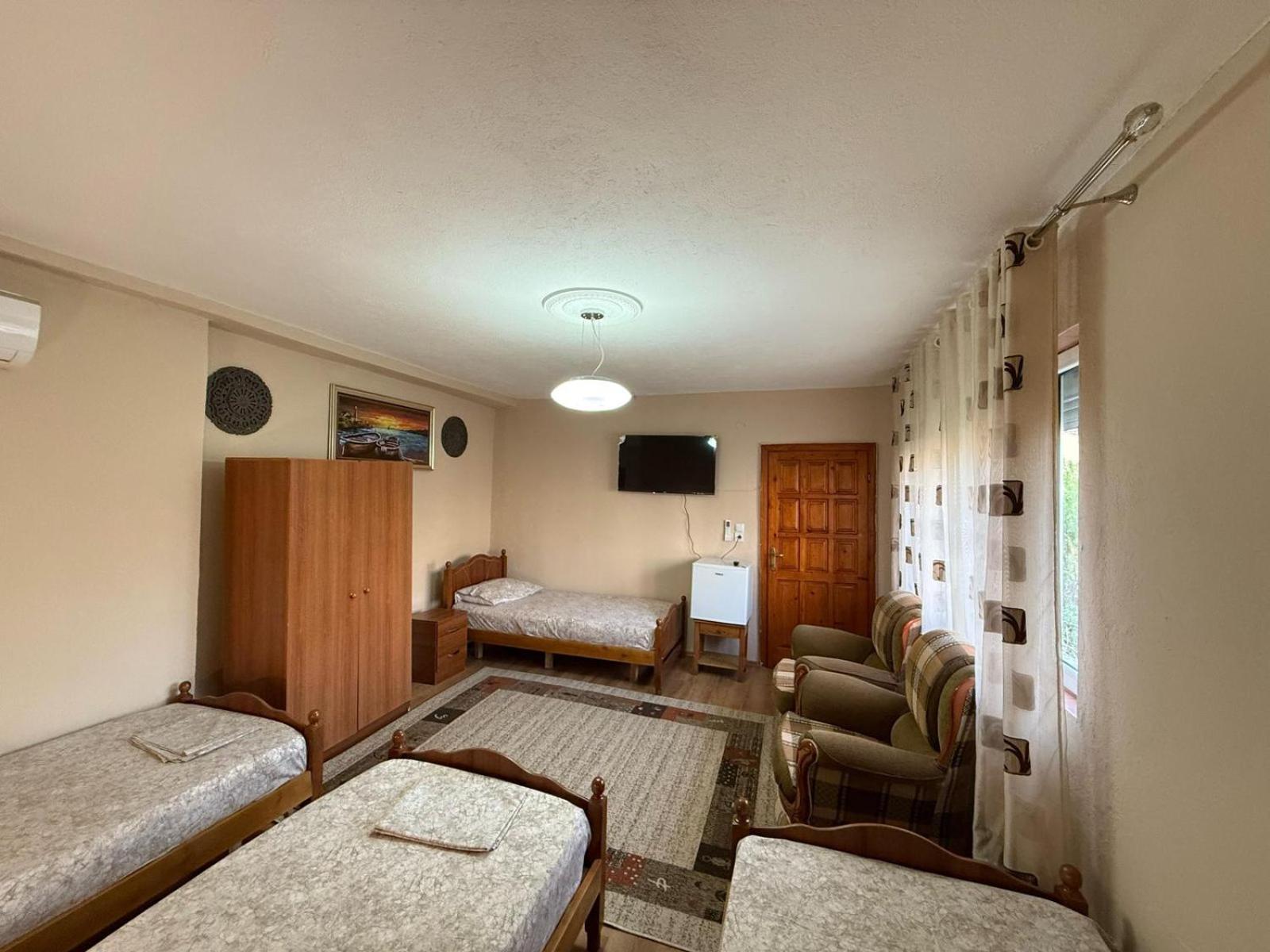 Shkodra Guest House & Trips 外观 照片