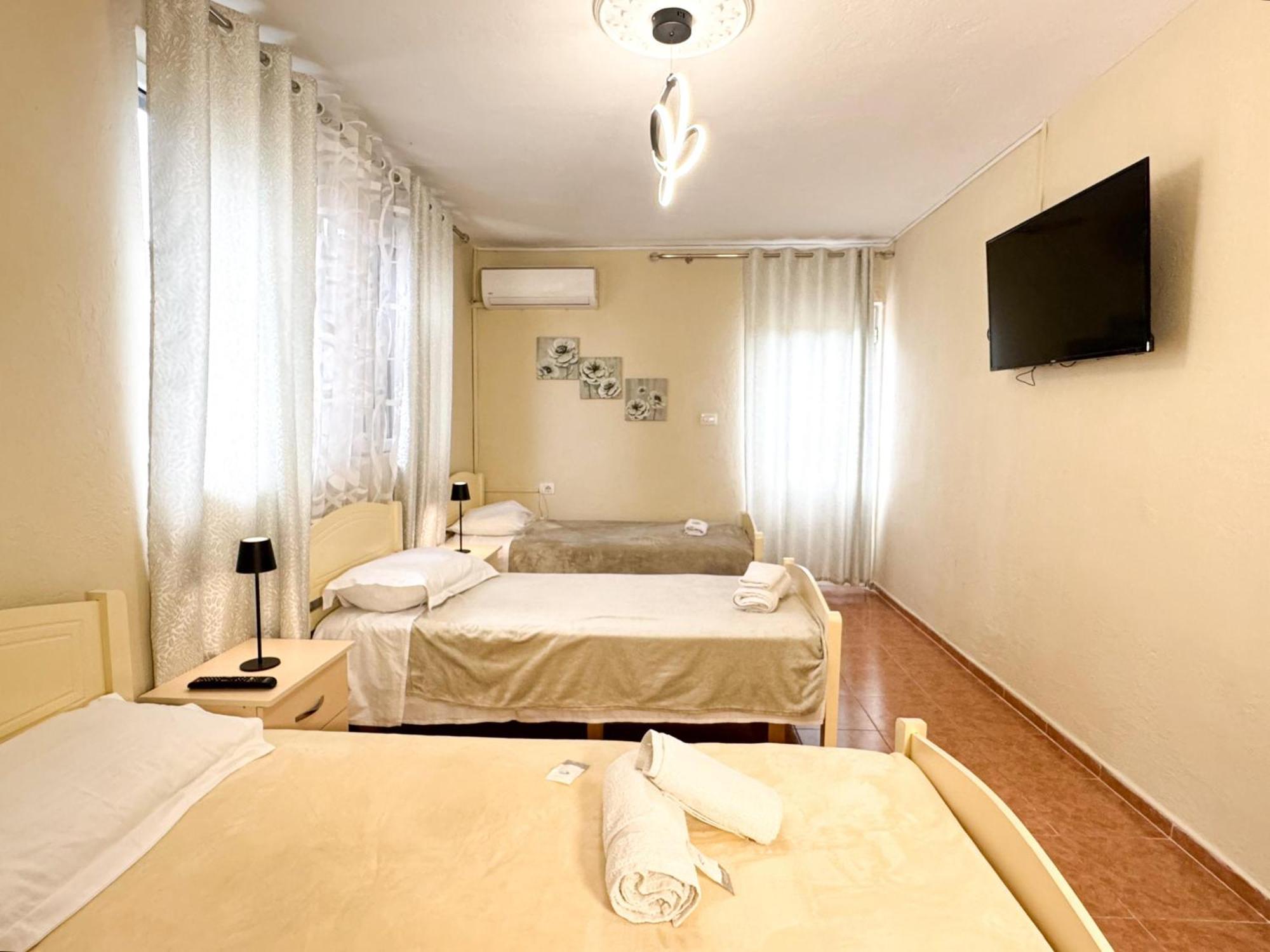 Shkodra Guest House & Trips 外观 照片